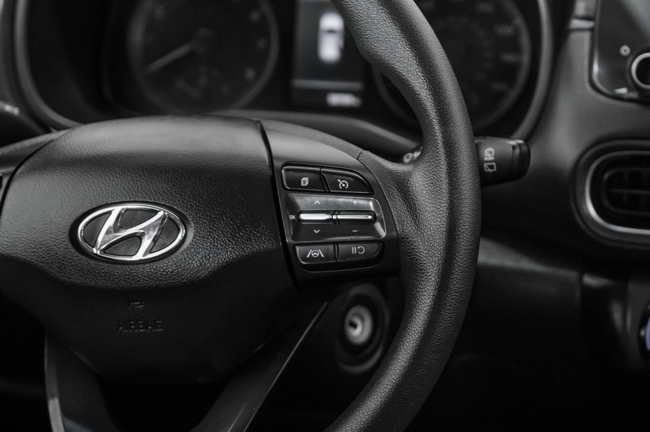 2022 Hyundai Kona SE AUTOMATIC FORWARD COLLISION AVOIDANCE LANE KEEP ASSIST REAR CAMERA BLUETOOTH ALLOY Carrollton TX