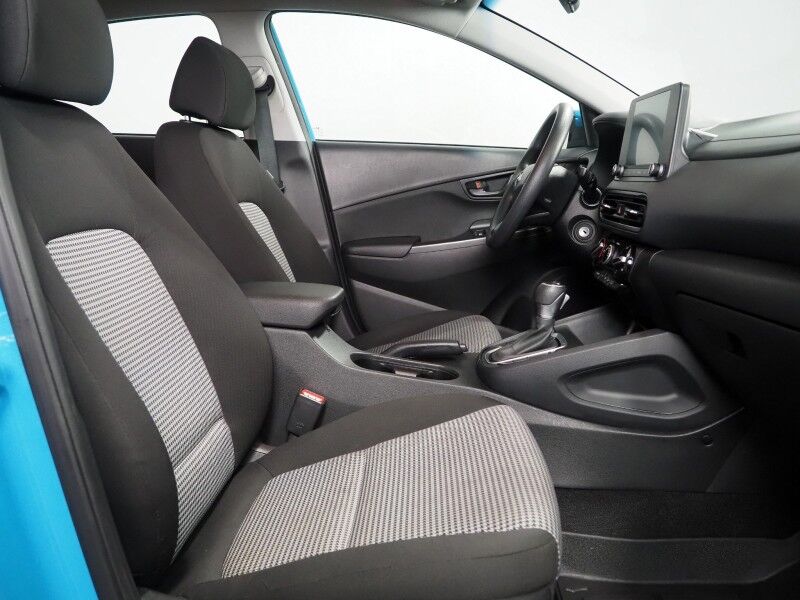2022 Hyundai Kona SE *LANE DEPARTURE ALERT, COLLISION ALERT w/BRAKING, BACKUP-CAMERA, CRUISE CONTROL, COLOR TOUCHSCREEN, MULTI-FUNCTION STEERING WHEEL, ALLOY WHEELS, ANDROID & APPLE Round Rock TX