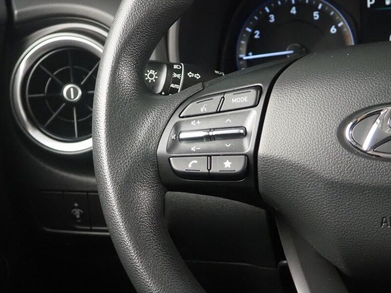 2022 Hyundai Kona SE *LANE DEPARTURE ALERT, COLLISION ALERT w/BRAKING, BACKUP-CAMERA, CRUISE CONTROL, COLOR TOUCHSCREEN, MULTI-FUNCTION STEERING WHEEL, ALLOY WHEELS, ANDROID & APPLE Round Rock TX