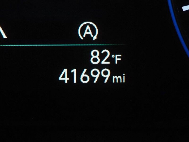 2022 Hyundai Kona SE *LANE DEPARTURE ALERT, COLLISION ALERT w/BRAKING, BACKUP-CAMERA, CRUISE CONTROL, COLOR TOUCHSCREEN, MULTI-FUNCTION STEERING WHEEL, ALLOY WHEELS, ANDROID & APPLE Round Rock TX