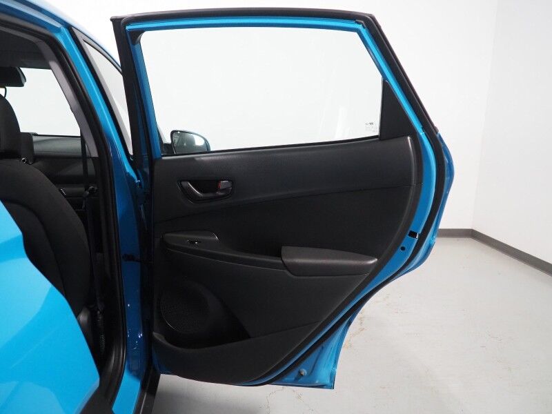 2022 Hyundai Kona SE *LANE DEPARTURE ALERT, COLLISION ALERT w/BRAKING, BACKUP-CAMERA, CRUISE CONTROL, COLOR TOUCHSCREEN, MULTI-FUNCTION STEERING WHEEL, ALLOY WHEELS, ANDROID & APPLE Round Rock TX