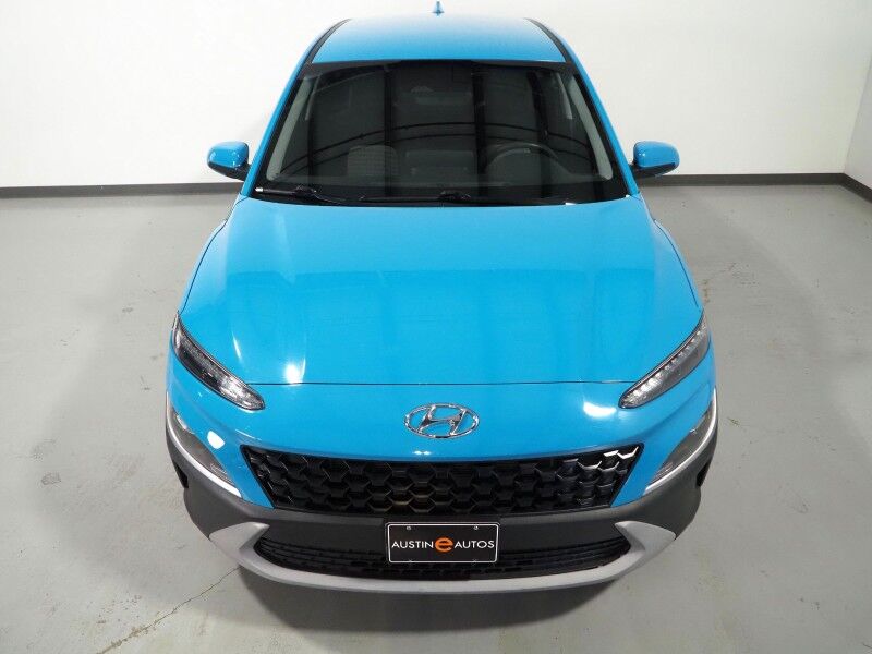 2022 Hyundai Kona SE *LANE DEPARTURE ALERT, COLLISION ALERT w/BRAKING, BACKUP-CAMERA, CRUISE CONTROL, COLOR TOUCHSCREEN, MULTI-FUNCTION STEERING WHEEL, ALLOY WHEELS, ANDROID & APPLE Round Rock TX