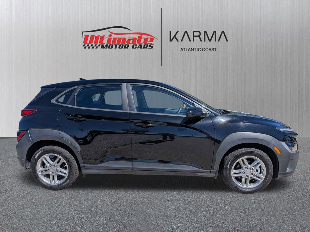 2022 Hyundai Kona SE