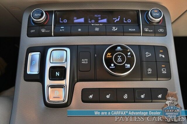 2022 Hyundai Palisade Calligraphy / AWD / Heated & Cooled Seats / Heated Steering / Sunroof / NAV / Harman Kardon / Adaptive Cruise / Lane Depart & Blind Spot / Rear Captain Chairs / 3rd Row / Seats 7 / Tow Pkg / Low Miles / 1-Owner Anchorage AK