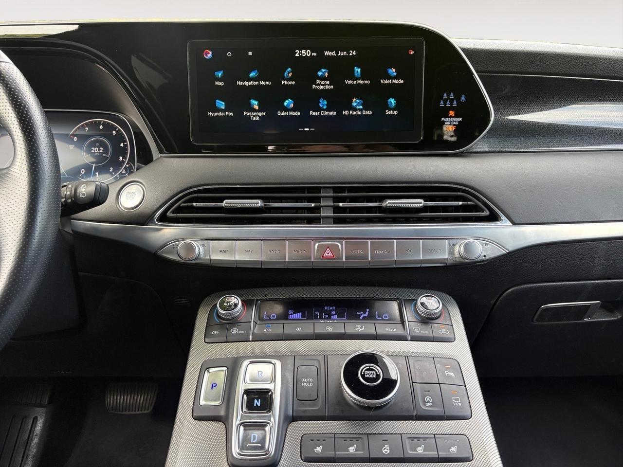2022 Hyundai Palisade Calligraphy, HEADS UP DISPLAY, PANO MOONROOF, PADDLE SHIFTERS, BLIND SPOT ALERT, FORWARED COLLISION ALERT, REAR QUIET MODE, DRIVER TALK INTERCOM, HEATED & COOLING FRONT & REAR SEATS, POWER 3RD ROW SEATING, POWER LIFTGATE, 1 OWNER, THIS SUV HAS IT ALL Virginia Beach VA