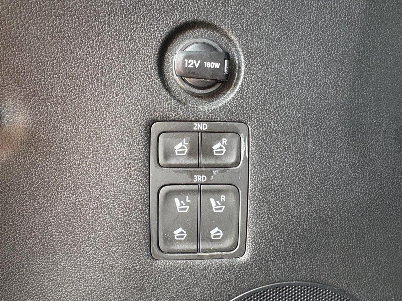 2022 Hyundai Palisade Calligraphy, HEADS UP DISPLAY, PANO MOONROOF, PADDLE SHIFTERS, BLIND SPOT ALERT, FORWARED COLLISION ALERT, REAR QUIET MODE, DRIVER TALK INTERCOM, HEATED & COOLING FRONT & REAR SEATS, POWER 3RD ROW SEATING, POWER LIFTGATE, 1 OWNER, THIS SUV HAS IT ALL Virginia Beach VA