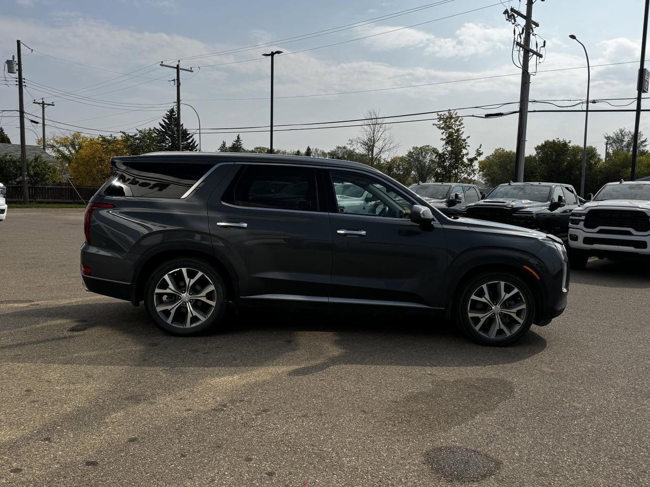 2022 Hyundai Palisade Luxury Redwater AB