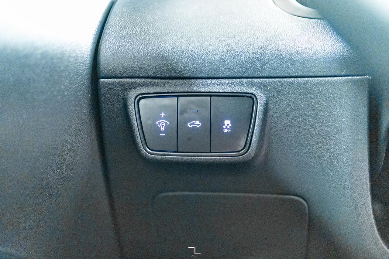 2022 Hyundai Santa Cruz AWD Ultimate Leather Roof Nav Red Deer AB