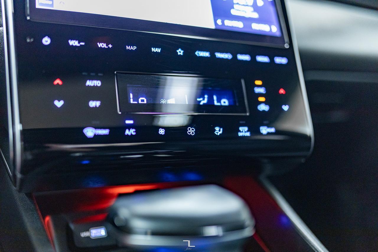 2022 Hyundai Santa Cruz AWD Ultimate Leather Roof Nav Red Deer AB