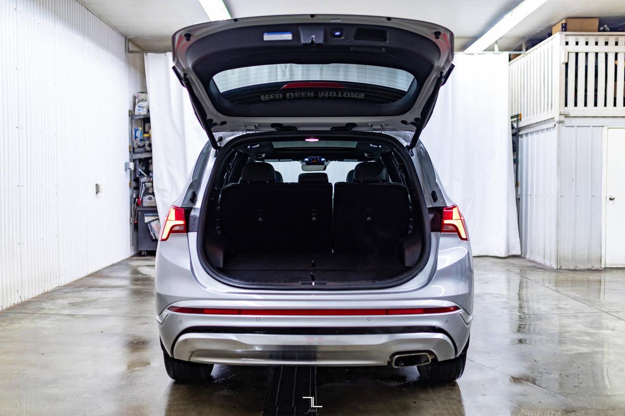 2022 Hyundai Santa Fe AWD Ultimate Calligraphy Leather Roof Nav BCam Red Deer AB