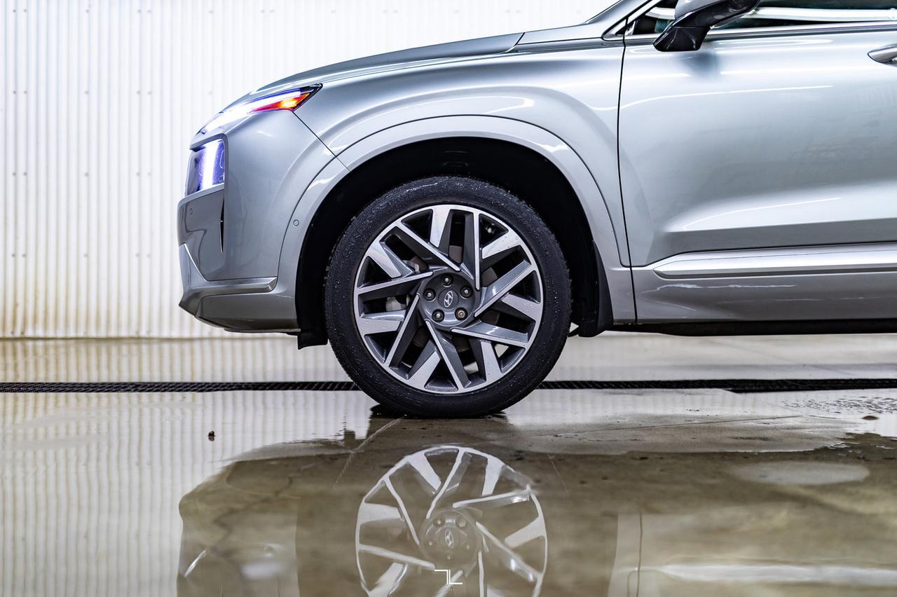 2022 Hyundai Santa Fe AWD Ultimate Calligraphy Leather Roof Nav BCam Red Deer AB