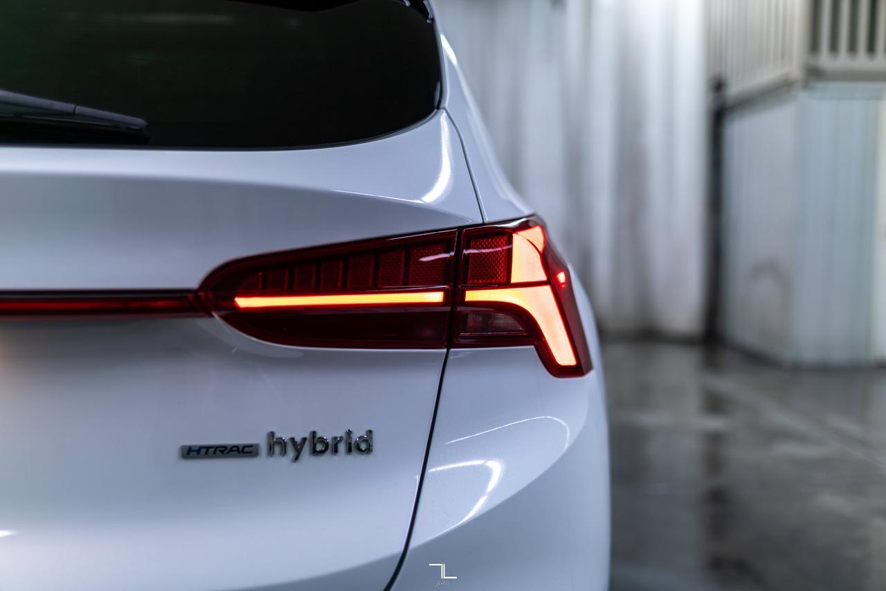 2022 Hyundai Santa Fe Hybrid AWD Luxury Leather Roof BCam Red Deer AB