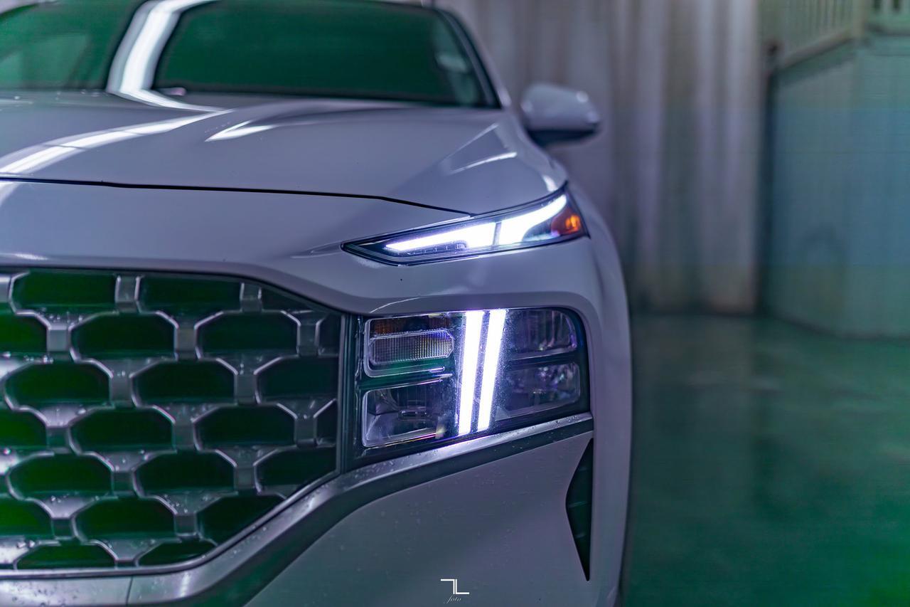 2022 Hyundai Santa Fe Hybrid AWD Luxury Leather Roof BCam Red Deer AB