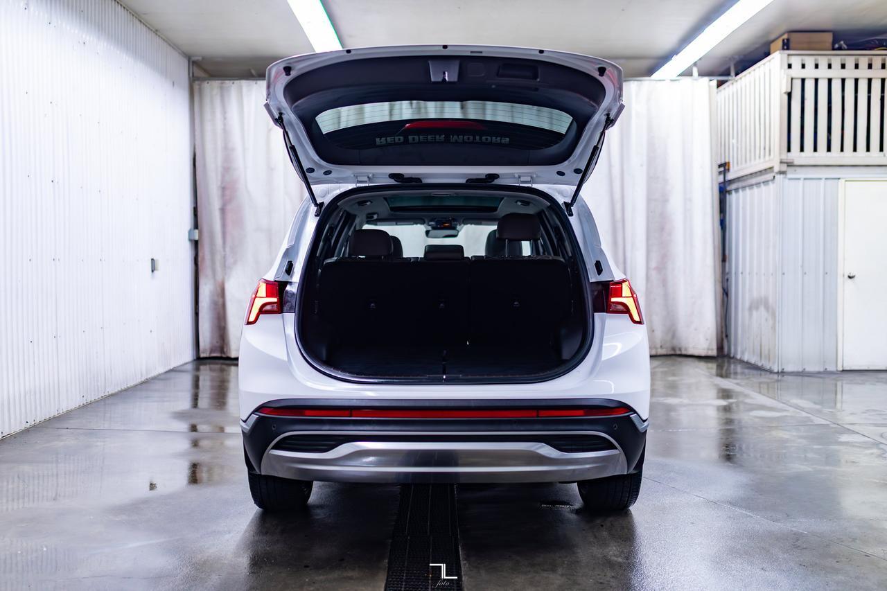 2022 Hyundai Santa Fe Hybrid AWD Luxury Leather Roof BCam Red Deer AB