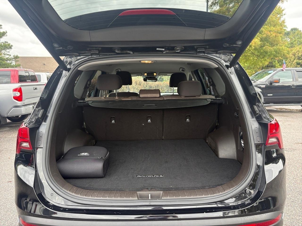2022 Hyundai Santa Fe Plug-In Hybrid SEL Convenience, LANE KEEP ASSIST, FORWARD COLLISION ALERT, BLIND SPOT MONITORING, POWER LIFTGATE, POWER 2ND ROW, HEATED SEATS, APPLE CARPLAY/ANDROID AUTO, BACKUP CAMERA, LOW MILEAGE, CLEAN CARFAX, GO ELECTRIC! Virginia Beach VA