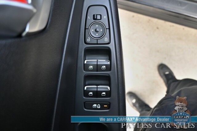 2022 Hyundai Santa Fe SEL / Auto Start / Power & Heated Premium Cloth Seats / Adaptive Cruise Control / Lane Departure & Blind Spot Alert / Apple CarPlay & Android Auto / Back Up Camera / Keyless Entry & Start / 28 MPG Anchorage AK