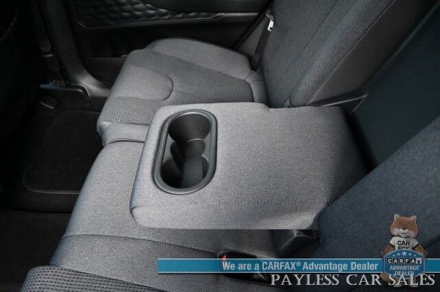 2022 Hyundai Santa Fe SEL / Auto Start / Power & Heated Premium Cloth Seats / Adaptive Cruise Control / Lane Departure & Blind Spot Alert / Apple CarPlay & Android Auto / Back Up Camera / Keyless Entry & Start / 28 MPG Anchorage AK