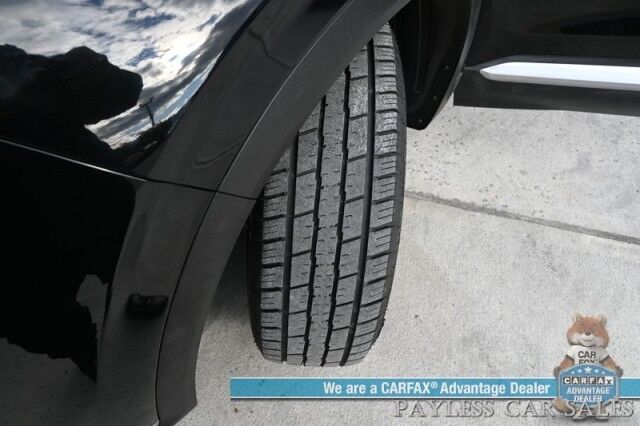 2022 Hyundai Santa Fe SEL / Auto Start / Power & Heated Premium Cloth Seats / Adaptive Cruise Control / Lane Departure & Blind Spot Alert / Apple CarPlay & Android Auto / Back Up Camera / Keyless Entry & Start / 28 MPG Anchorage AK