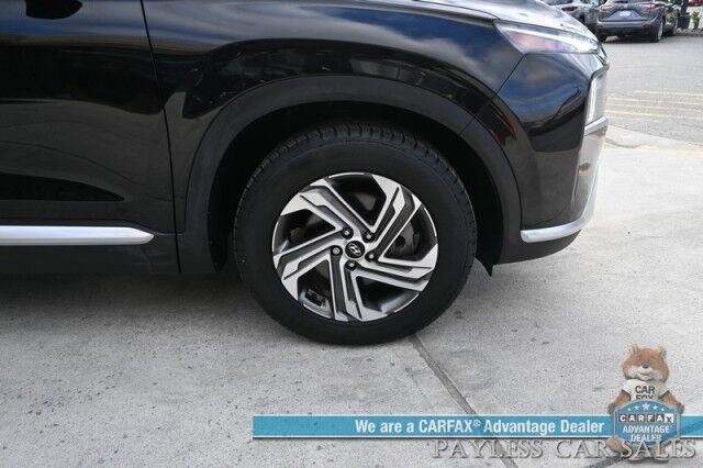 2022 Hyundai Santa Fe SEL / Auto Start / Power & Heated Premium Cloth Seats / Adaptive Cruise Control / Lane Departure & Blind Spot Alert / Apple CarPlay & Android Auto / Back Up Camera / Keyless Entry & Start / 28 MPG Anchorage AK