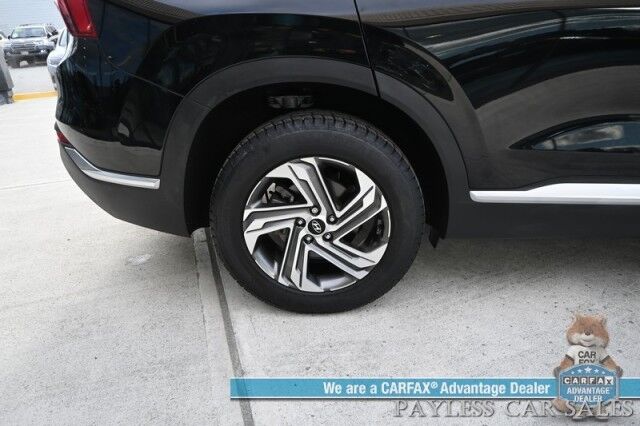 2022 Hyundai Santa Fe SEL / Auto Start / Power & Heated Premium Cloth Seats / Adaptive Cruise Control / Lane Departure & Blind Spot Alert / Apple CarPlay & Android Auto / Back Up Camera / Keyless Entry & Start / 28 MPG Anchorage AK