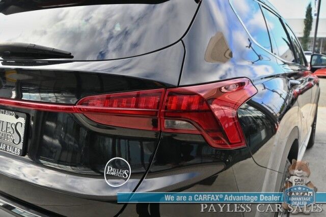 2022 Hyundai Santa Fe SEL / Auto Start / Power & Heated Premium Cloth Seats / Adaptive Cruise Control / Lane Departure & Blind Spot Alert / Apple CarPlay & Android Auto / Back Up Camera / Keyless Entry & Start / 28 MPG Anchorage AK