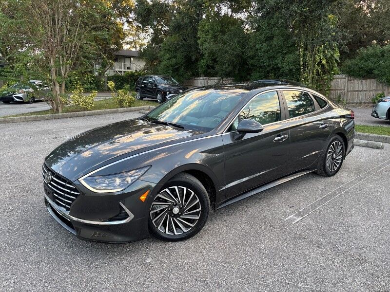 2022 Hyundai Sonata Hybrid Limited photo 2