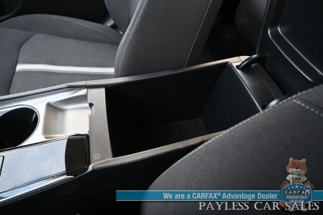 2022 Hyundai Sonata SEL / Auto Start / Heated Cloth Seats / Adaptive Cruise Control & Blind Spot Alert / Lane Keep Assist & Forward Collision Alert / Apple CarPlay & Android Auto / Keyless Entry & Start / Back Up Camera / 37 MPG Anchorage AK