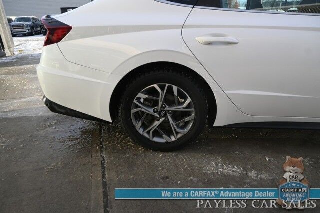 2022 Hyundai Sonata SEL / Auto Start / Power & Heated Cloth Seats / Adaptive Cruise Control & Blind Spot Alert / Lane Keep Assist & Forward Collision Alert / Apple CarPlay & Android Auto / Keyless Entry & Start / Back Up Camera Wasilla AK