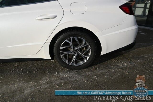 2022 Hyundai Sonata SEL / Auto Start / Power & Heated Cloth Seats / Adaptive Cruise Control & Blind Spot Alert / Lane Keep Assist & Forward Collision Alert / Apple CarPlay & Android Auto / Keyless Entry & Start / Back Up Camera Anchorage AK 2022 Hyundai Sonata SEL / Auto Start / Power & Heated Cloth Seats / Adaptive Cruise Control & Blind Spot Alert / Lane Keep Assist & Forward Collision Alert / Apple CarPlay & Android Auto / Keyless Entry & Start / Back Up Camera Anchorage AK