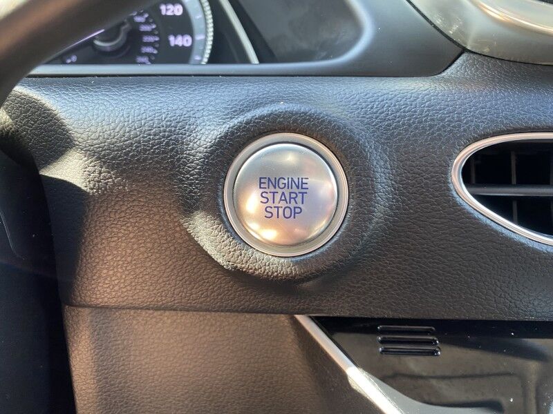 2022 Hyundai Sonata SEL Bristol  PA