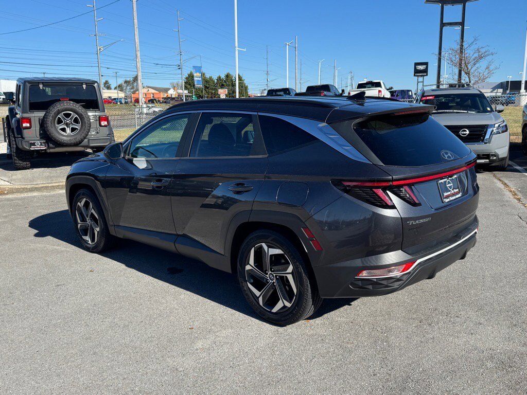 2022 Hyundai Tucson SEL Convenience photo 2