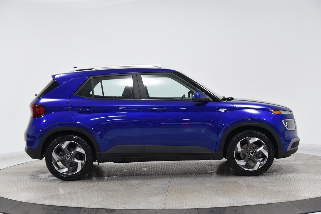2022 Hyundai Venue Limited Akron