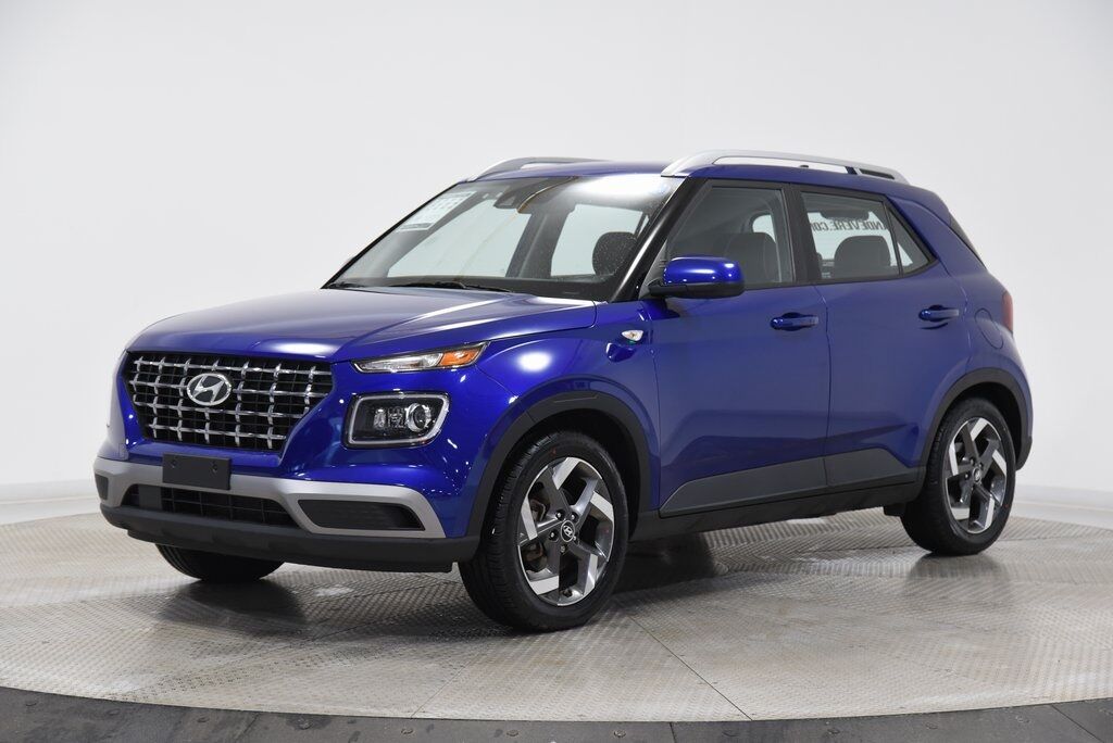 2022 Hyundai Venue Limited Akron