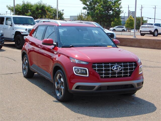 2022 Hyundai Venue Limited Santa Fe NM