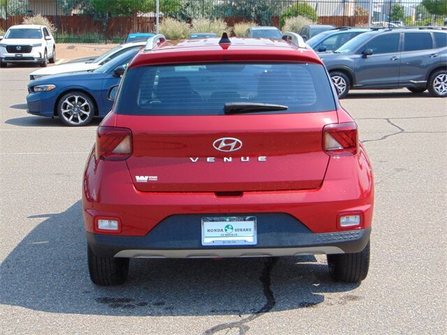 2022 Hyundai Venue Limited Santa Fe NM