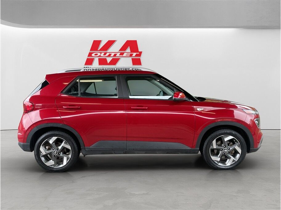 2022 Hyundai Venue Limited Sport Utility 4D