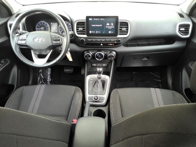 2022 Hyundai Venue SEL