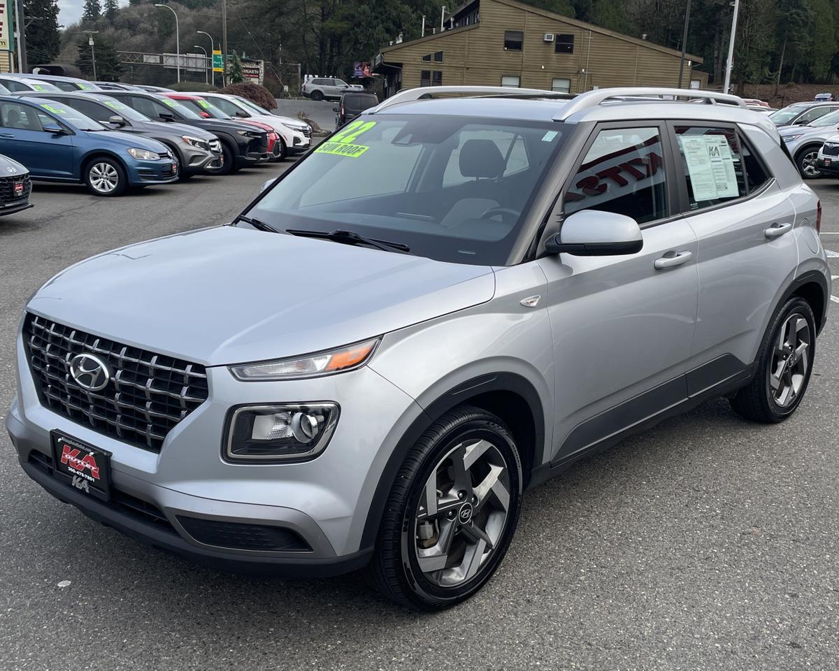 2022 Hyundai Venue SEL Limited photo 3