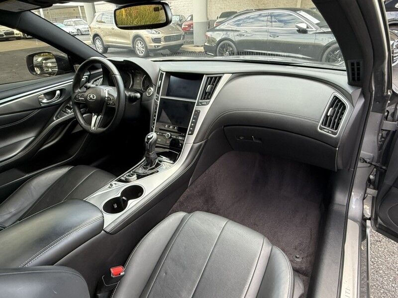 2022 INFINITI Q60 LUXE Willow Grove PA