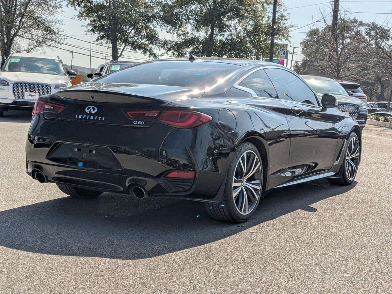 2022 INFINITI Q60 PURE