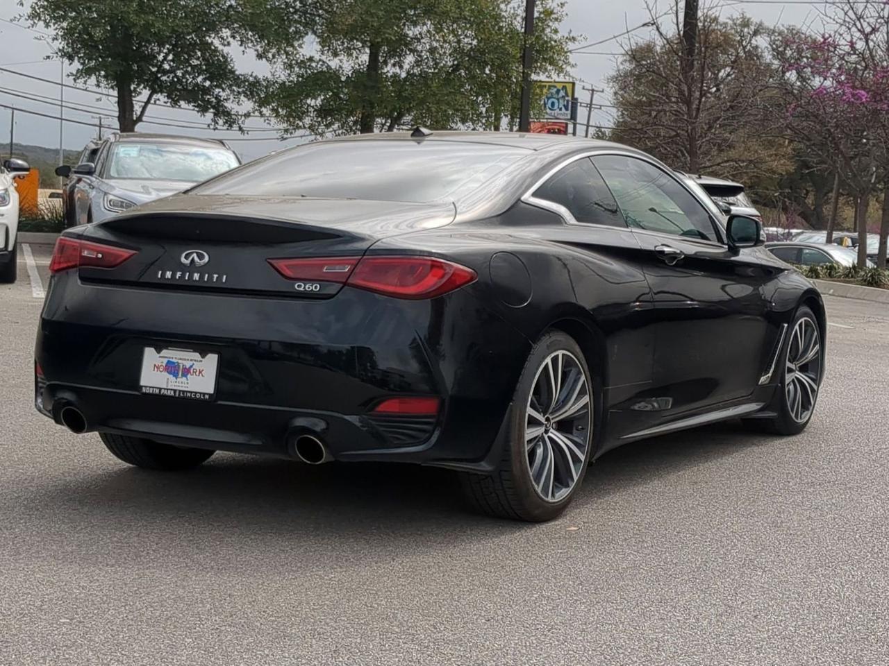 2022 INFINITI Q60 PURE