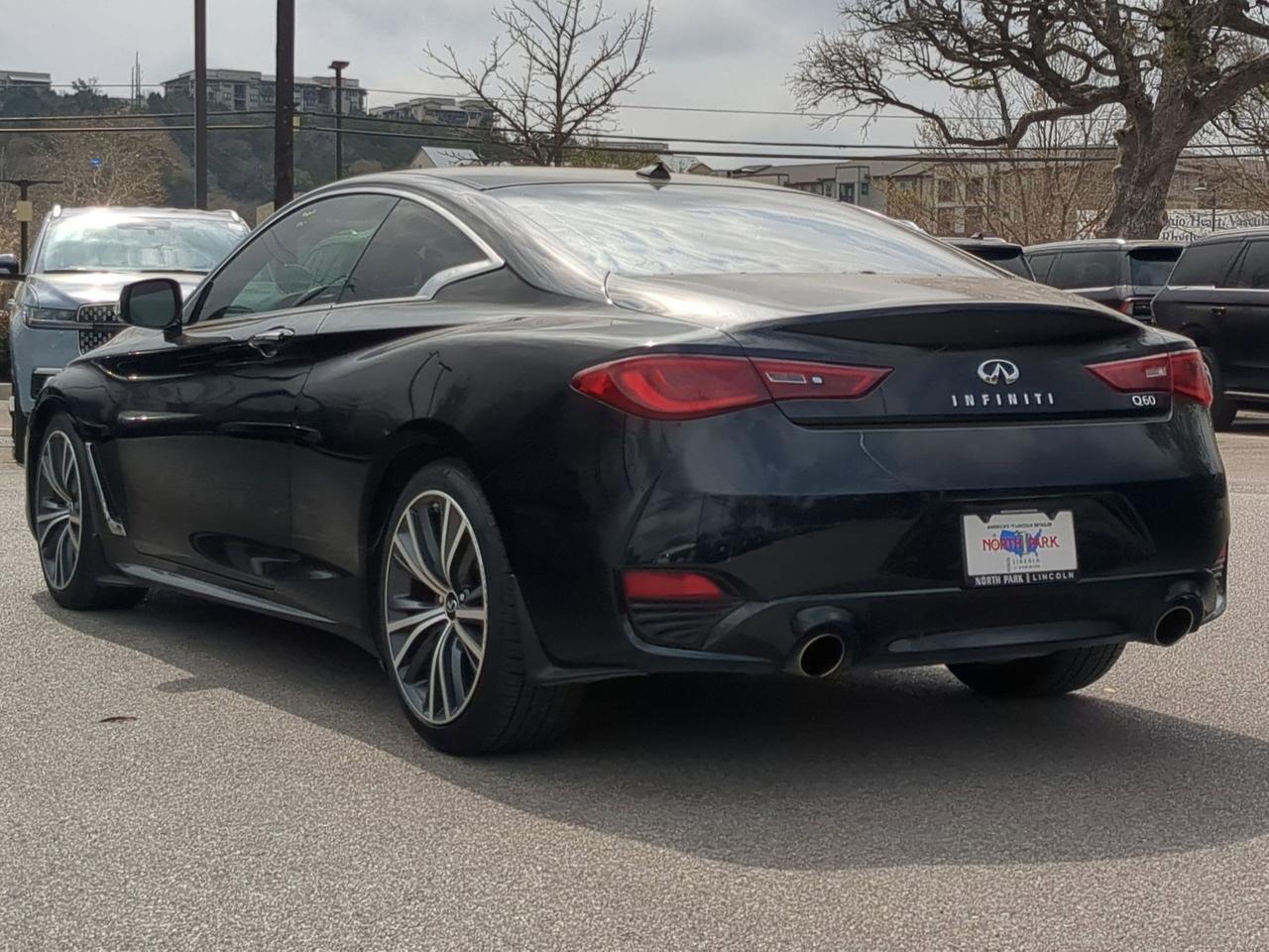 2022 INFINITI Q60 PURE