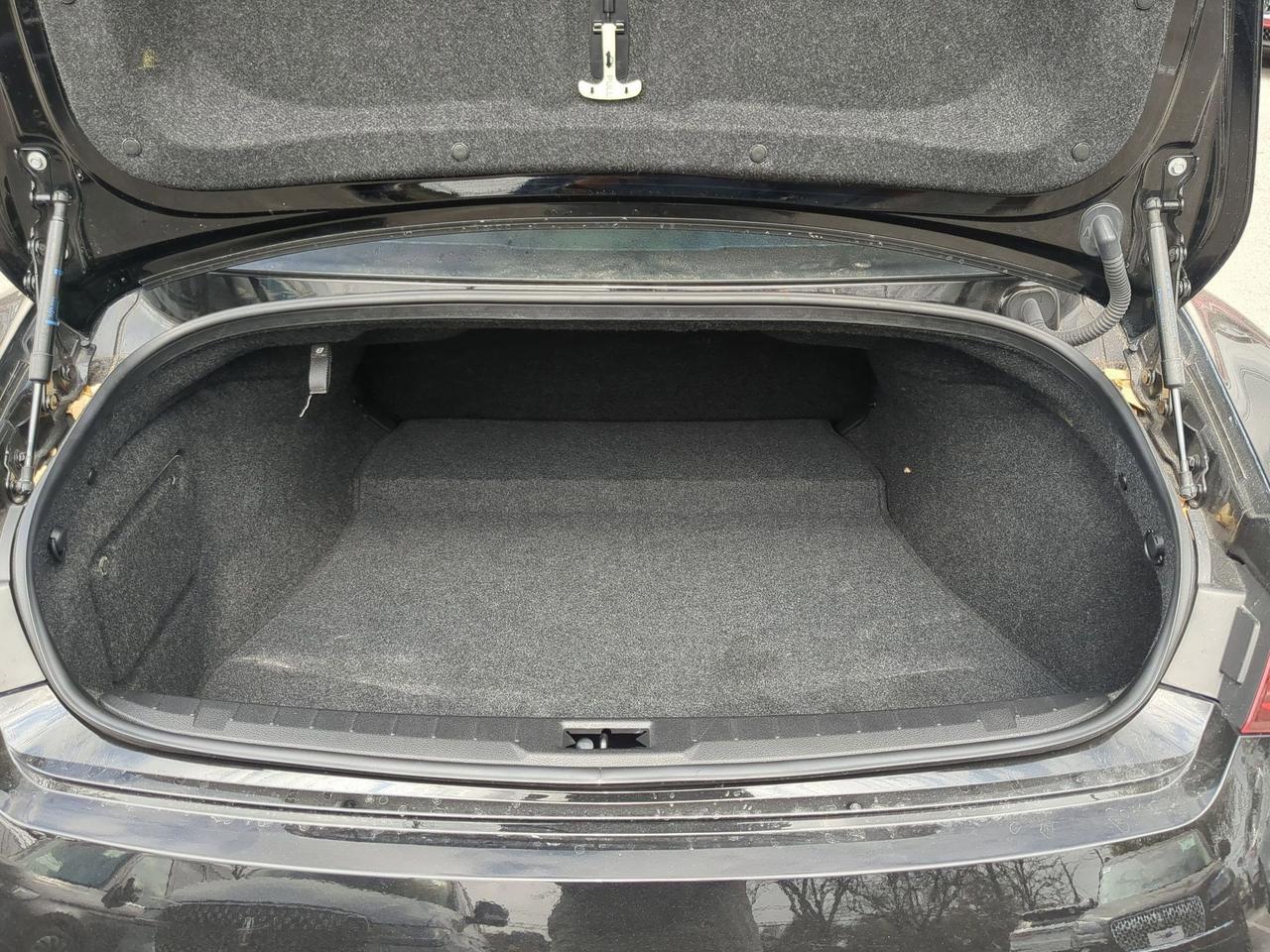 2022 INFINITI Q60 PURE