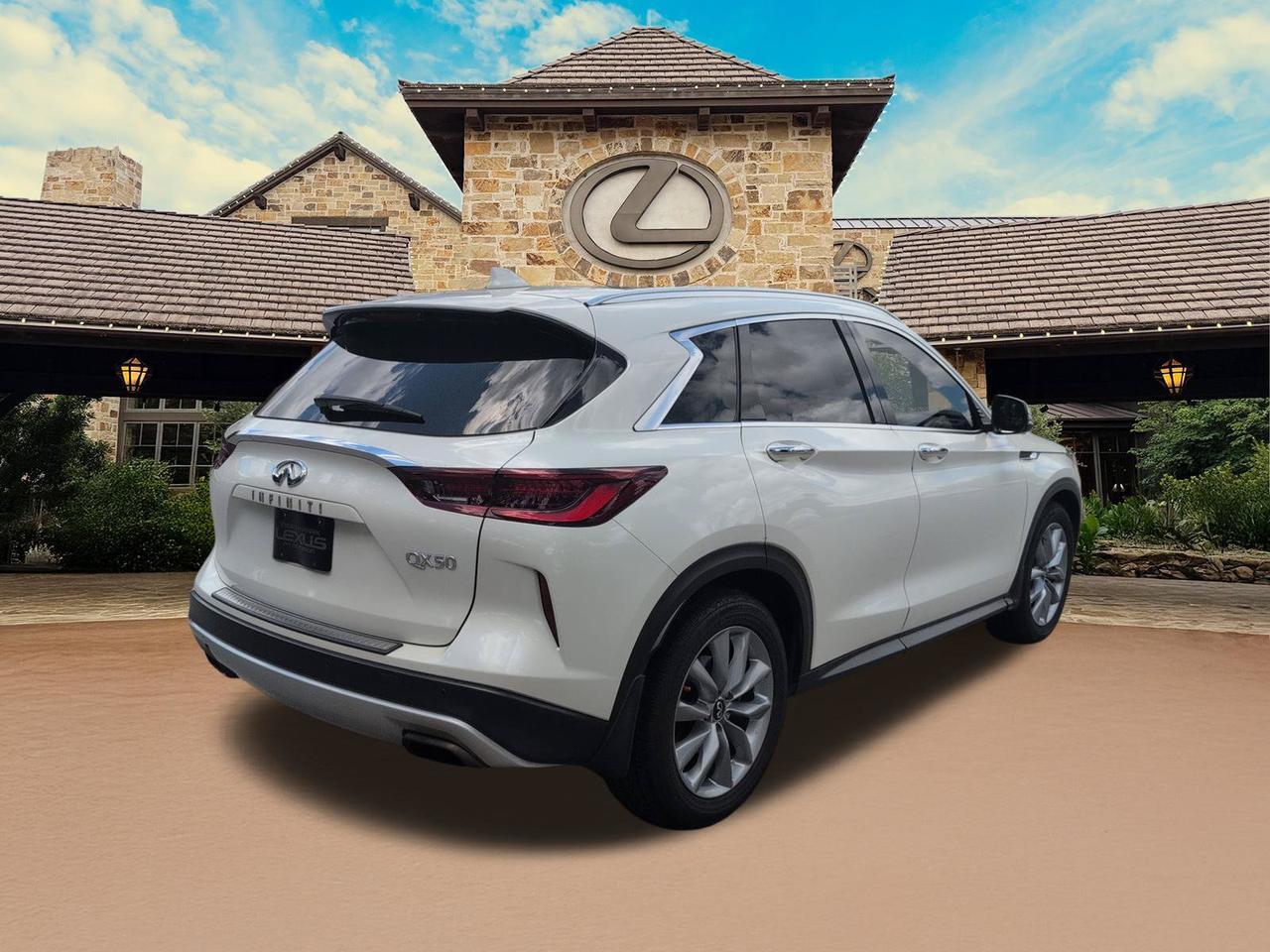 2022 INFINITI QX50 ESSENTIAL