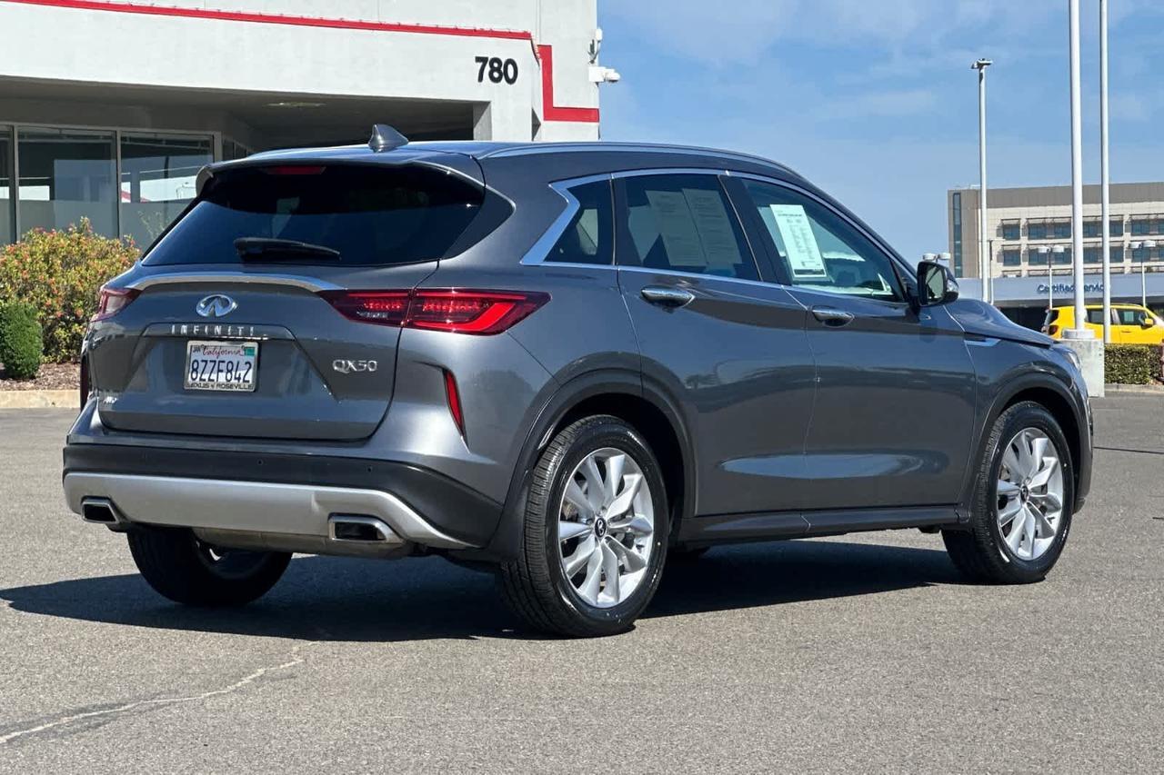 2022 INFINITI QX50 LUXE