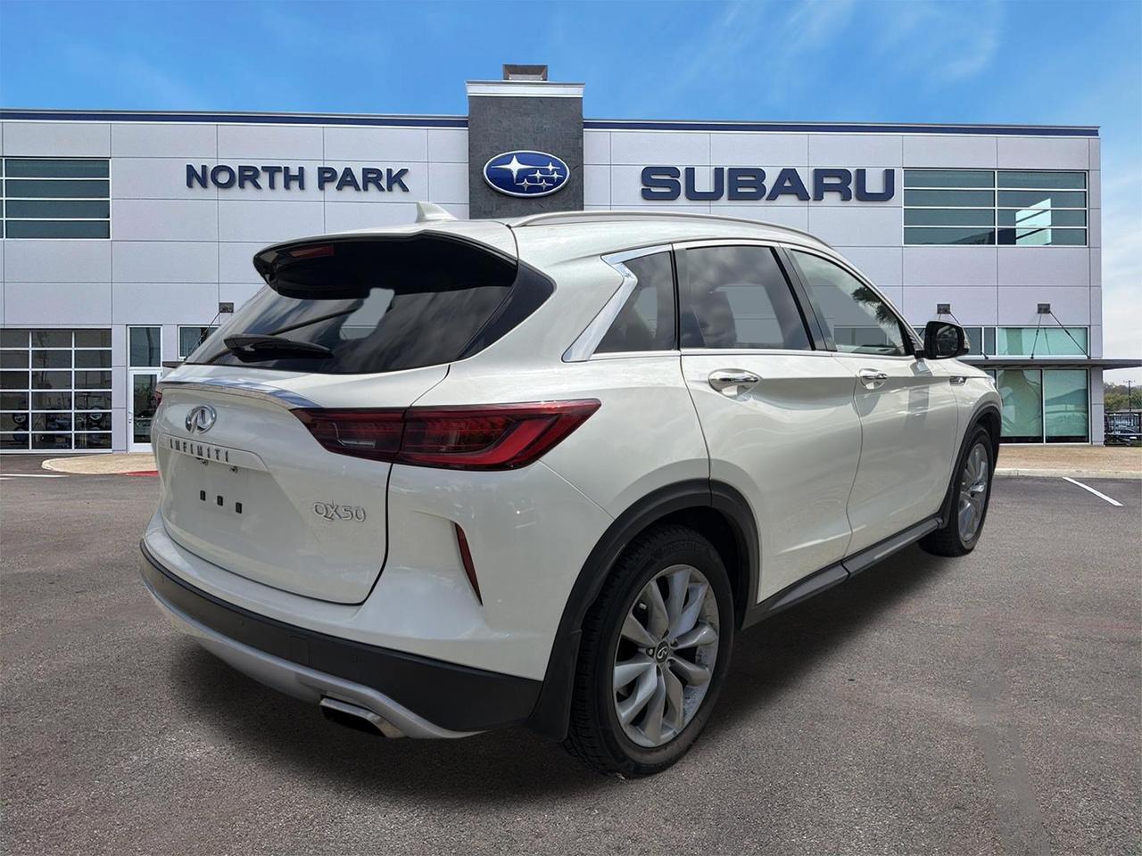 2022 INFINITI QX50 LUXE