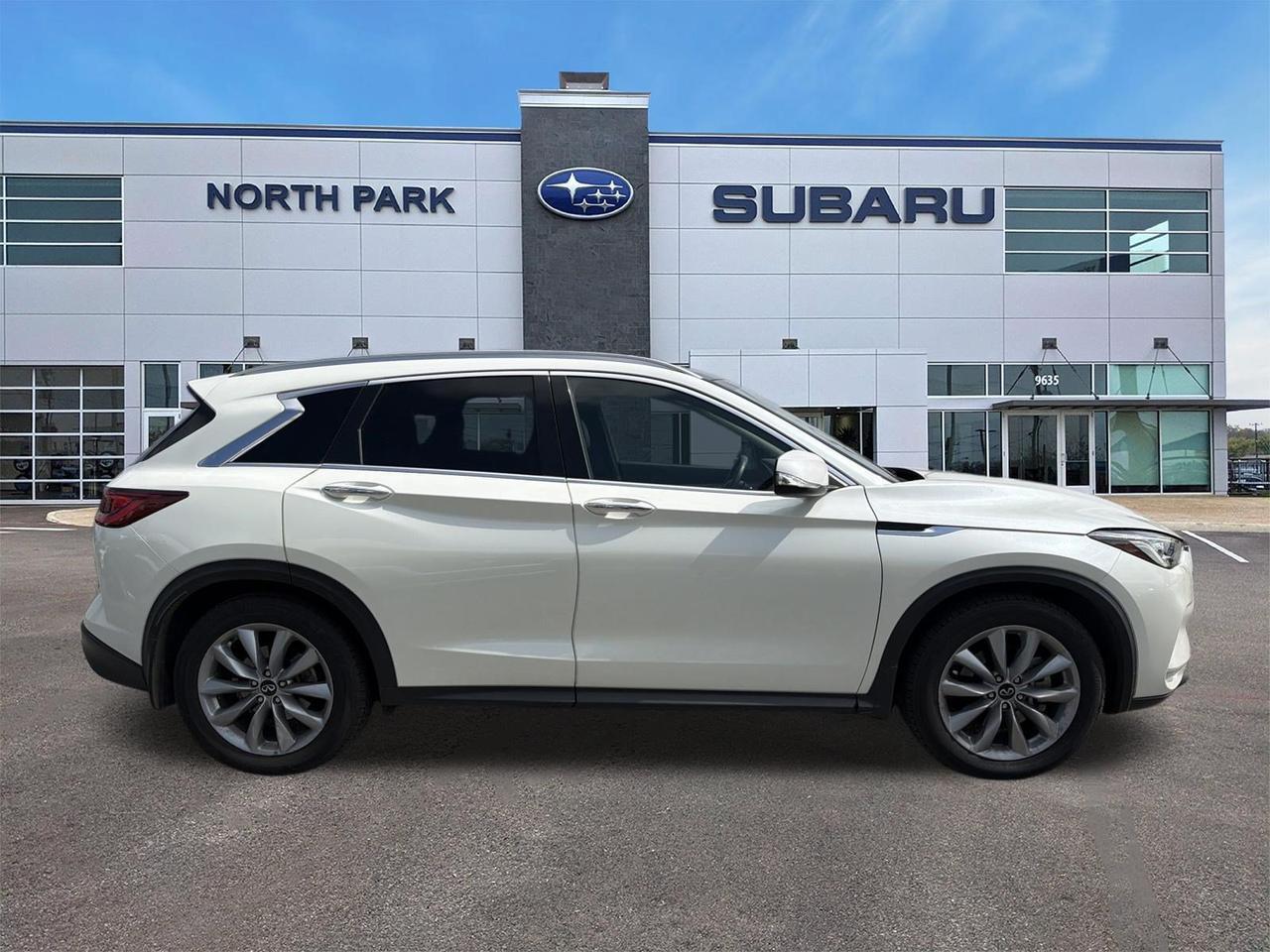 2022 INFINITI QX50 LUXE
