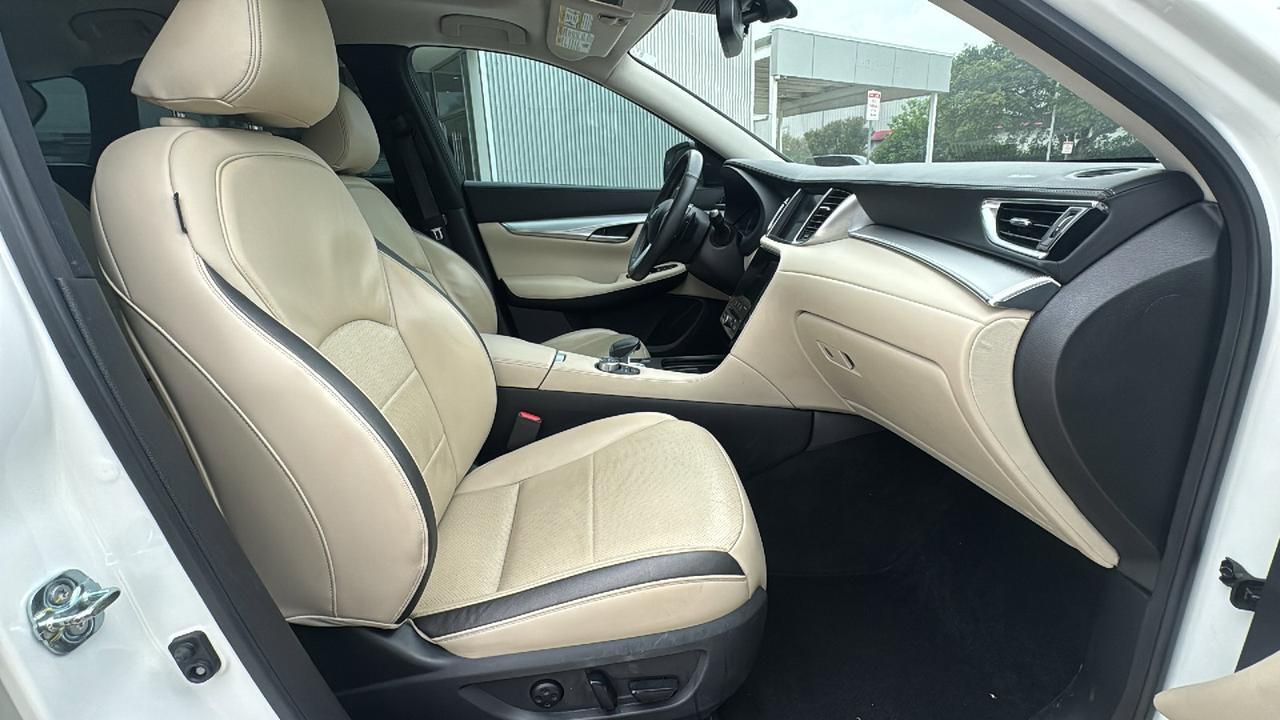 2022 INFINITI QX50 SENSORY  Selma TX