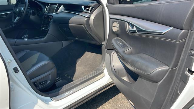 2022 INFINITI QX55 Essential Corona CA