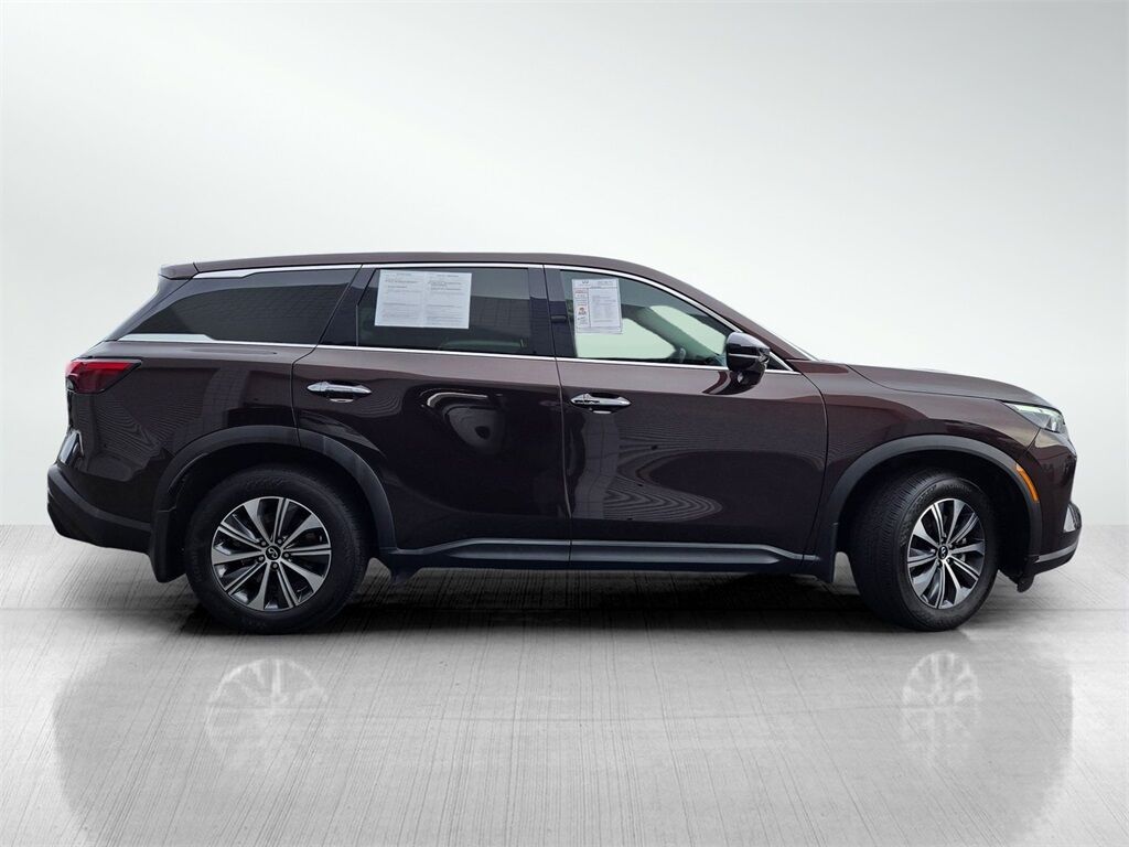 2022 INFINITI QX60 PURE